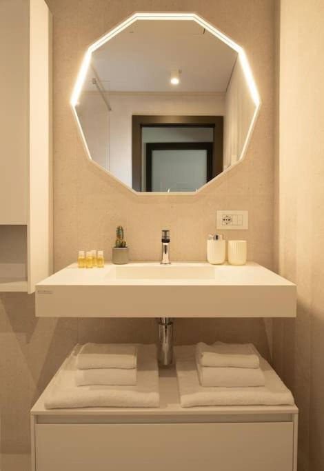 Cicerone Apartment Bergamo Exteriör bild
